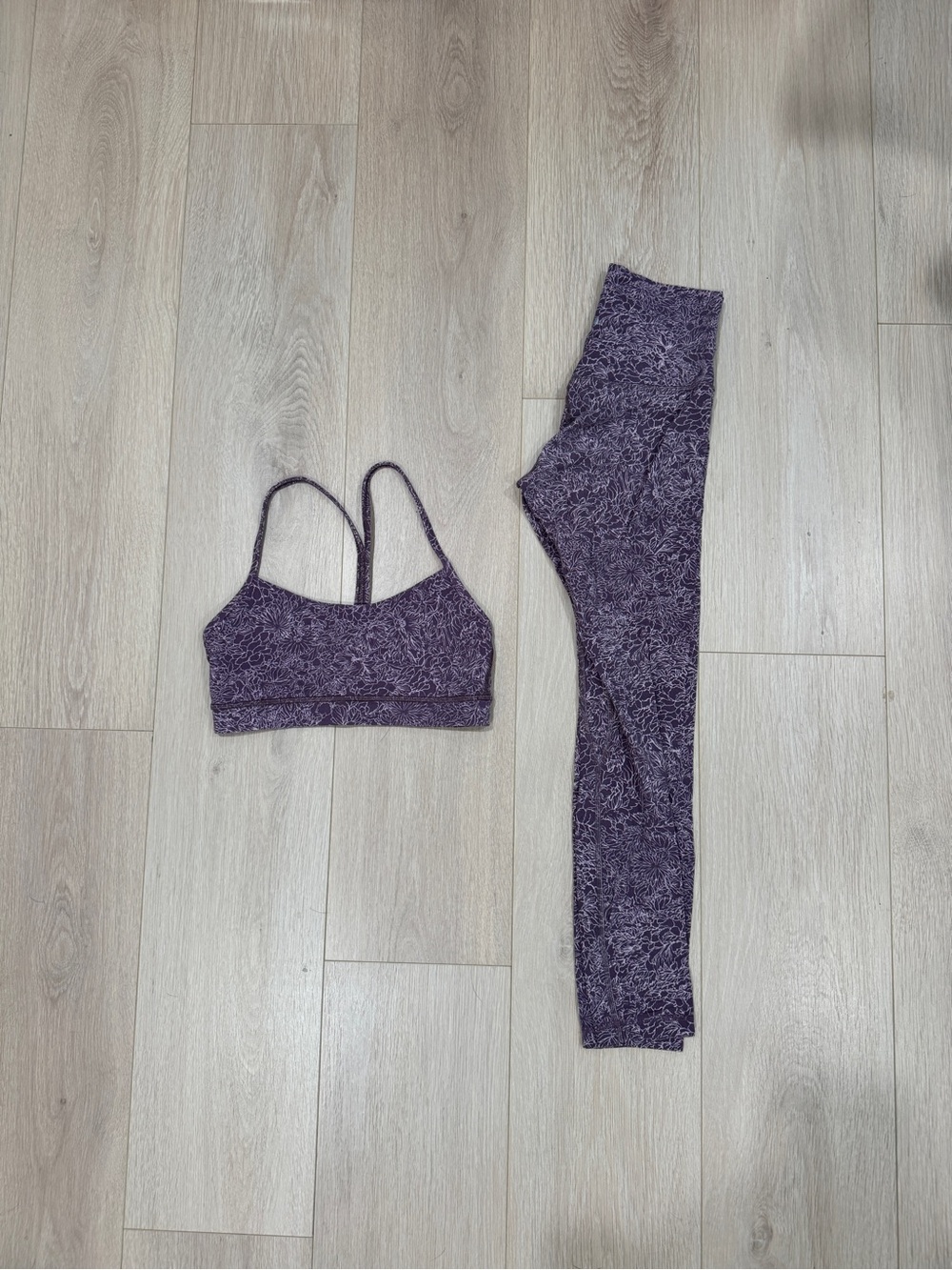 Lululemon Purple Print Sports Bra and Legging Set
